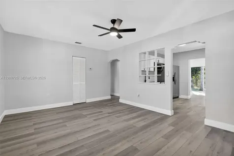 870 NE 144th Street North Miami FL 33161