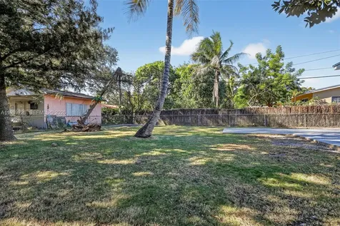 870 NE 144th Street North Miami FL 33161