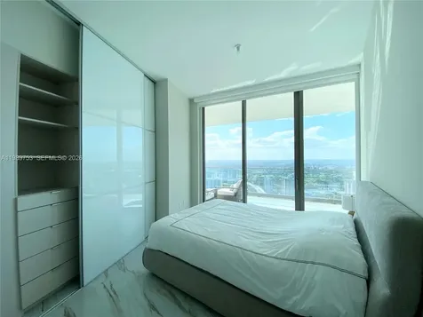 18975 Collins Avenue Sunny Isles Beach FL 33160