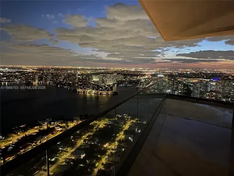 18975 Collins Avenue Sunny Isles Beach FL 33160