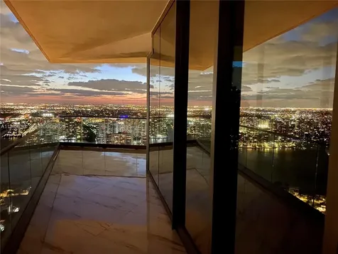 18975 Collins Avenue Sunny Isles Beach FL 33160