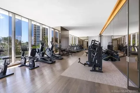 18975 Collins Avenue Sunny Isles Beach FL 33160