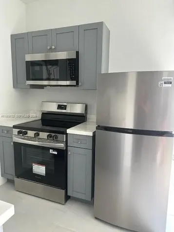 12752 SW 211th Street Miami FL 33177