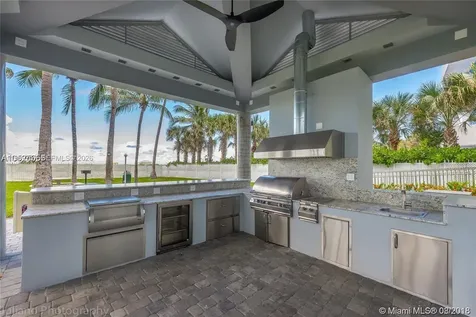 6301 Collins Avenue Miami Beach FL 33141