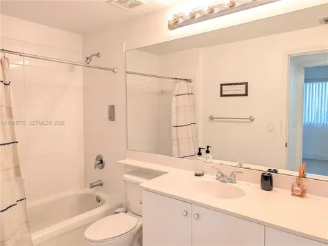 10710 NW 66th Street Doral FL 33178