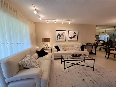 3774 Inverrary Boulevard Lauderhill FL 33319