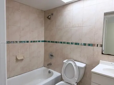 17890 W Dixie Highway 702 Highway North Miami Beach FL 33160