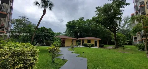 17890 W Dixie Highway 702 Highway North Miami Beach FL 33160