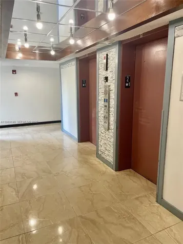 17890 W Dixie Highway 702 Highway North Miami Beach FL 33160