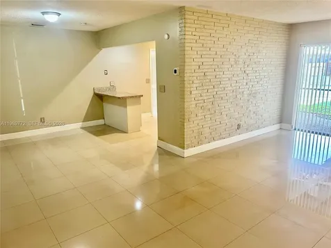 4015 W Park Road Hollywood FL 33021