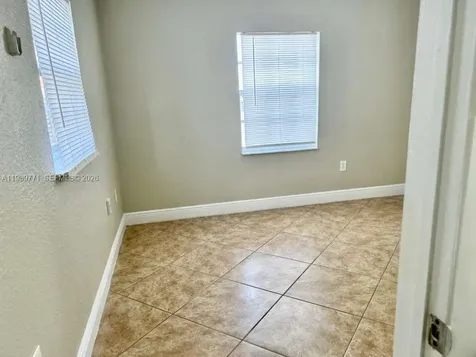 350 E 58th Street Hialeah FL 33013