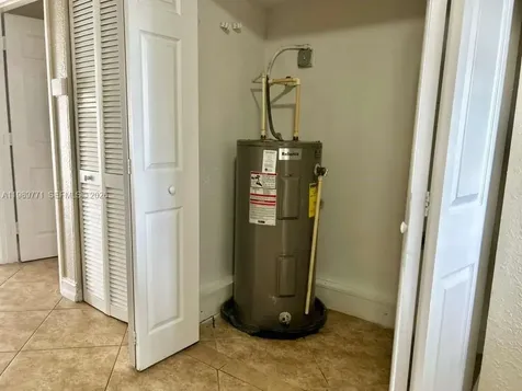 350 E 58th Street Hialeah FL 33013