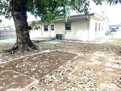 350 E 58th Street Hialeah FL 33013