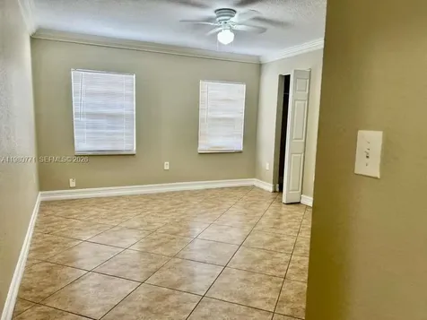 350 E 58th Street Hialeah FL 33013