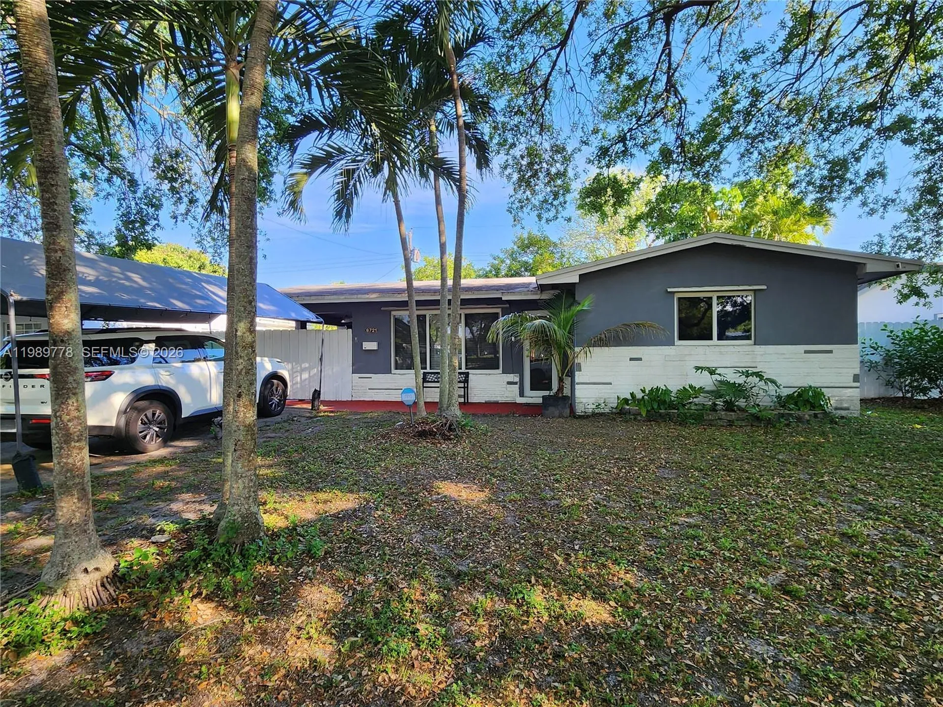 6721 Garfield Street Hollywood FL 33024