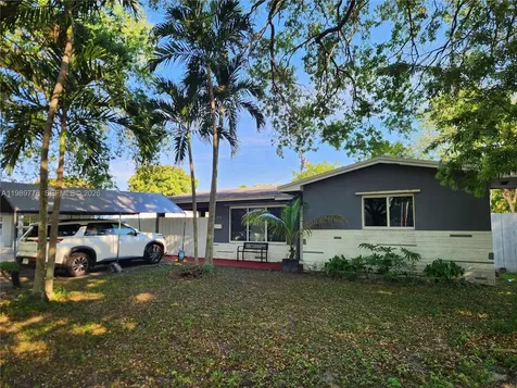 6721 Garfield Street Hollywood FL 33024