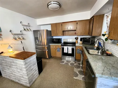 6721 Garfield Street Hollywood FL 33024