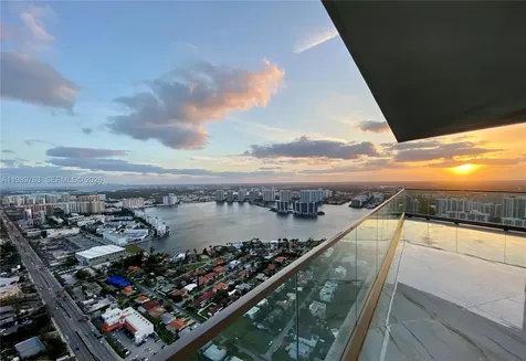 18975 Collins Avenue Sunny Isles Beach FL 33160