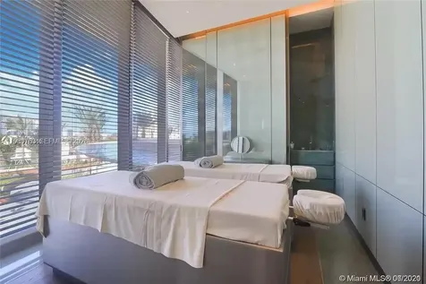 18975 Collins Avenue Sunny Isles Beach FL 33160