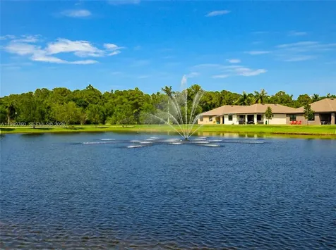 6479 NW Castlebrook Avenue Port St. Lucie FL 34983