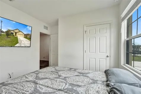 6479 NW Castlebrook Avenue Port St. Lucie FL 34983