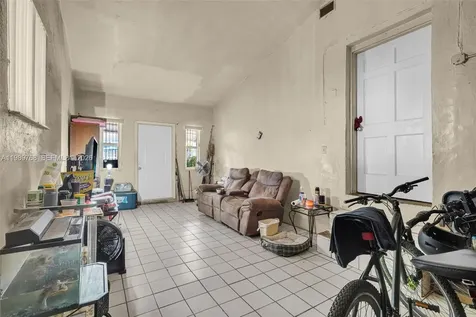 1451 NW 43rd Street Miami FL 33142