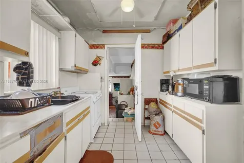 1451 NW 43rd Street Miami FL 33142