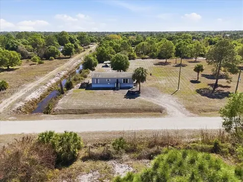 415 S Kennel Street Clewiston FL 33440
