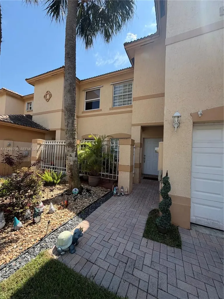 809 NW 170th Terrace Pembroke Pines FL 33028