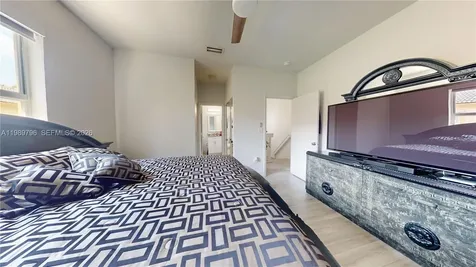 809 NW 170th Terrace Pembroke Pines FL 33028