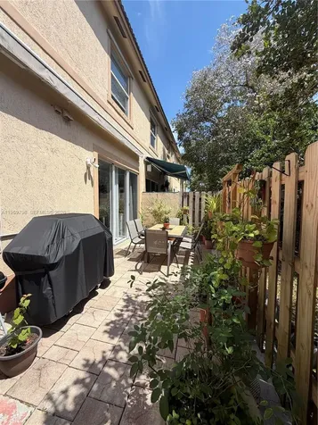 809 NW 170th Terrace Pembroke Pines FL 33028