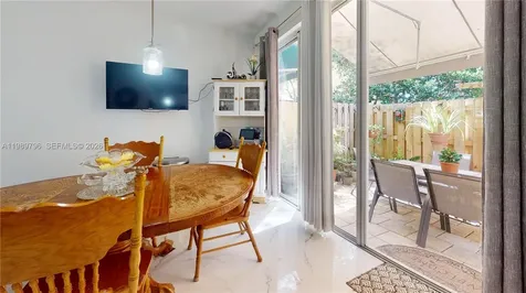 809 NW 170th Terrace Pembroke Pines FL 33028