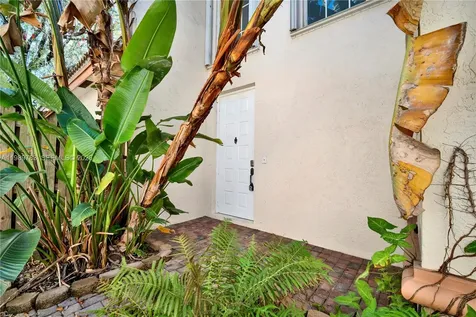 1251 Hayes Street Hollywood FL 33019