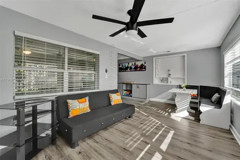 529 NW 8th Street Dania Beach FL 33004
