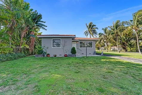 529 NW 8th Street Dania Beach FL 33004