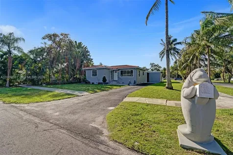529 NW 8th Street Dania Beach FL 33004