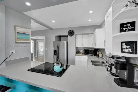 529 NW 8th Street Dania Beach FL 33004