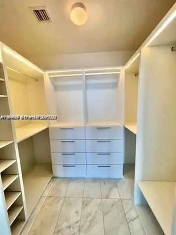 480 NE 31st Street Miami FL 33137