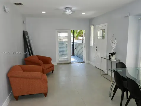 715 Hollywood Boulevard Hollywood FL 33019