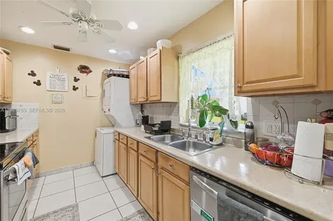 8431 NW 12th Street Plantation FL 33322