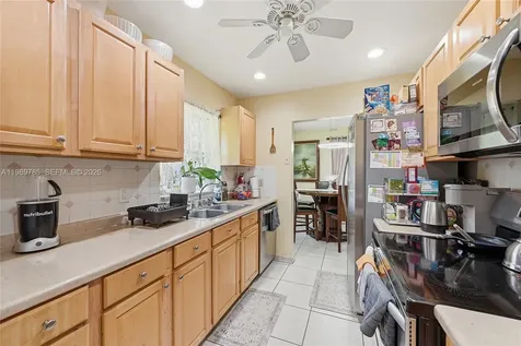 8431 NW 12th Street Plantation FL 33322