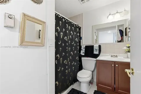 8431 NW 12th Street Plantation FL 33322