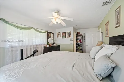 8431 NW 12th Street Plantation FL 33322