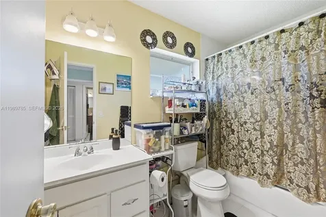 8431 NW 12th Street Plantation FL 33322