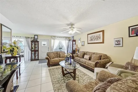 8431 NW 12th Street Plantation FL 33322