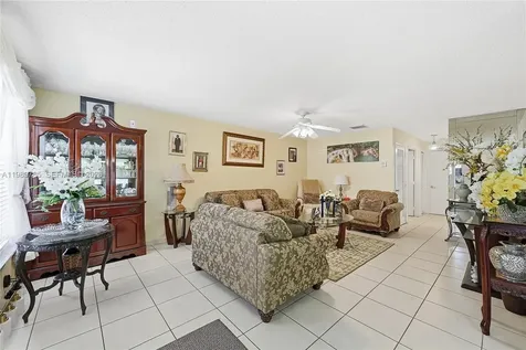 8431 NW 12th Street Plantation FL 33322