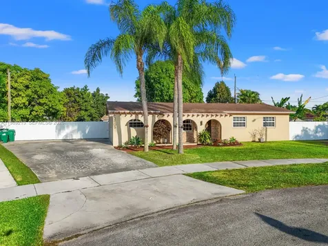3605 SW 122nd Place Miami FL 33175