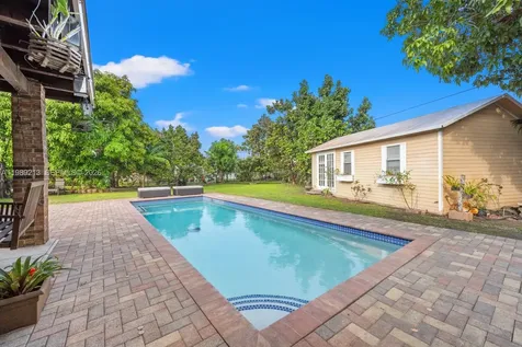 3605 SW 122nd Place Miami FL 33175
