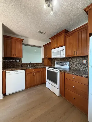 4768 NW 114th Avenue Doral FL 33178