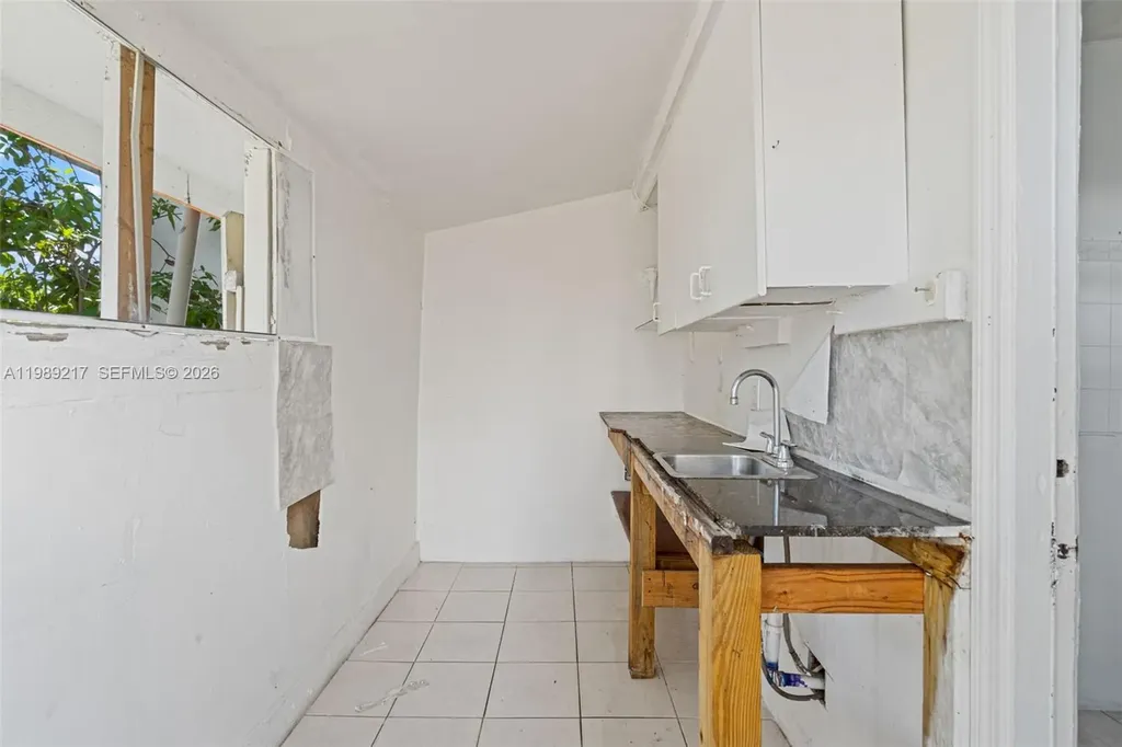 4750 NE 17th Avenue Pompano Beach FL 33064